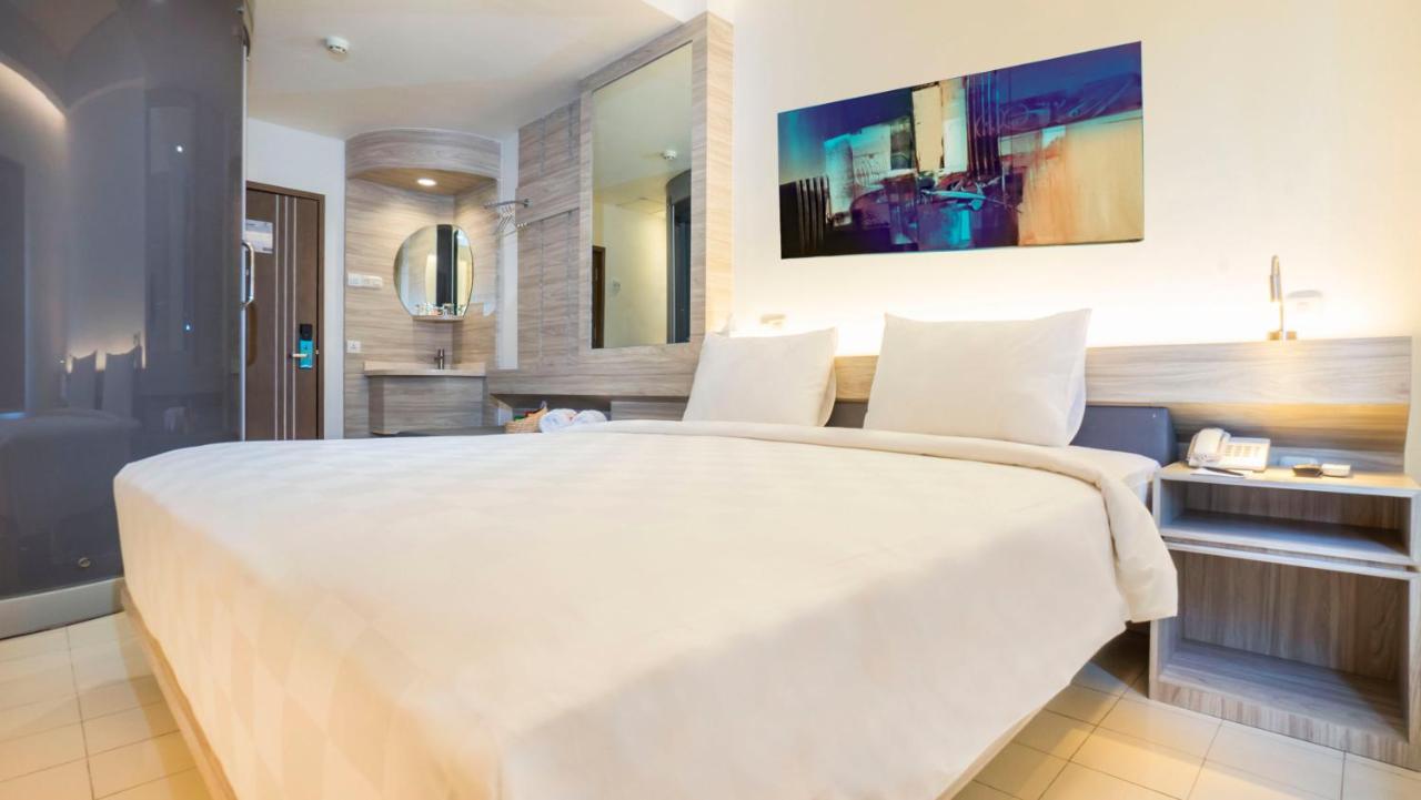 City Of Aventus Hotel - Denpasar Екстериор снимка