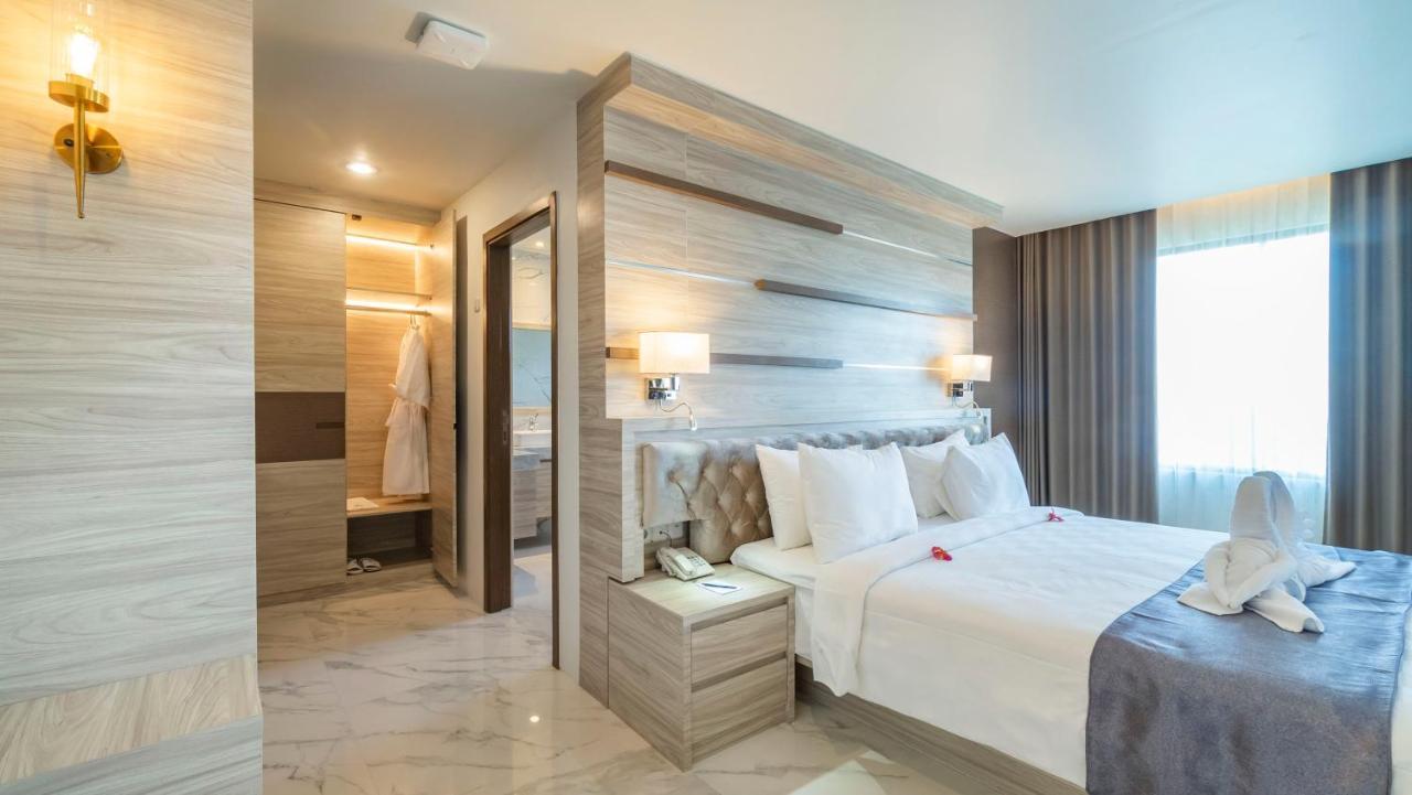City Of Aventus Hotel - Denpasar Екстериор снимка