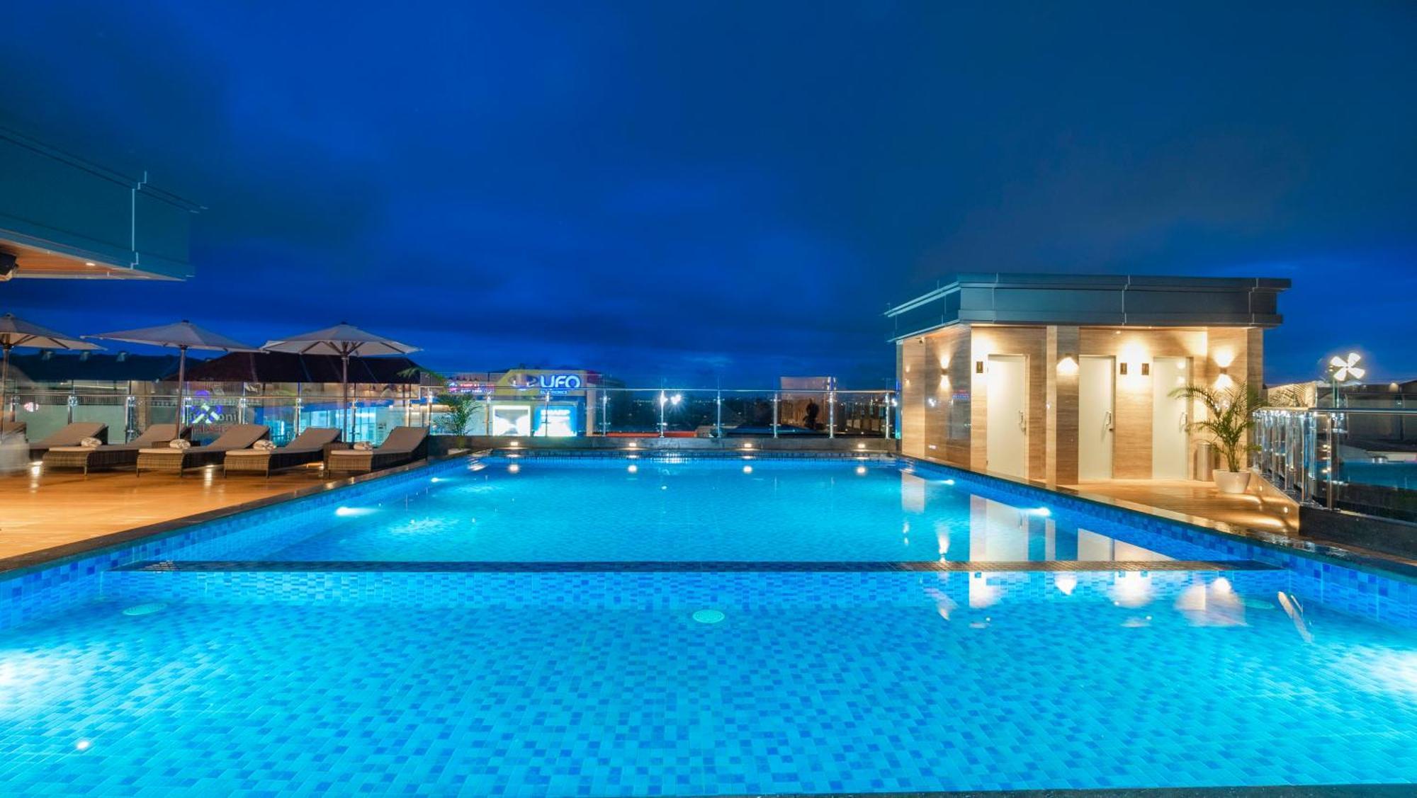 City Of Aventus Hotel - Denpasar Екстериор снимка