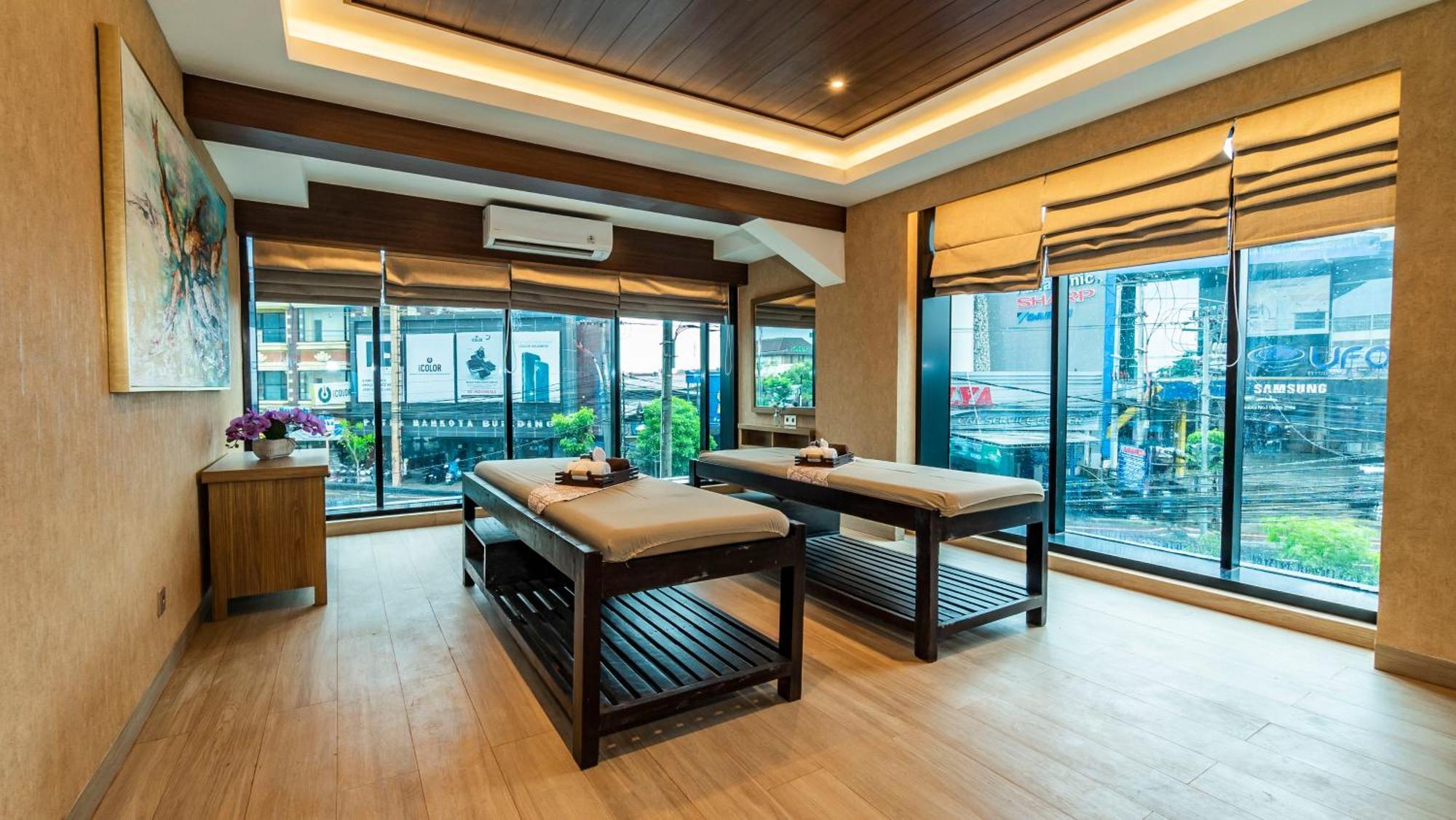City Of Aventus Hotel - Denpasar Екстериор снимка