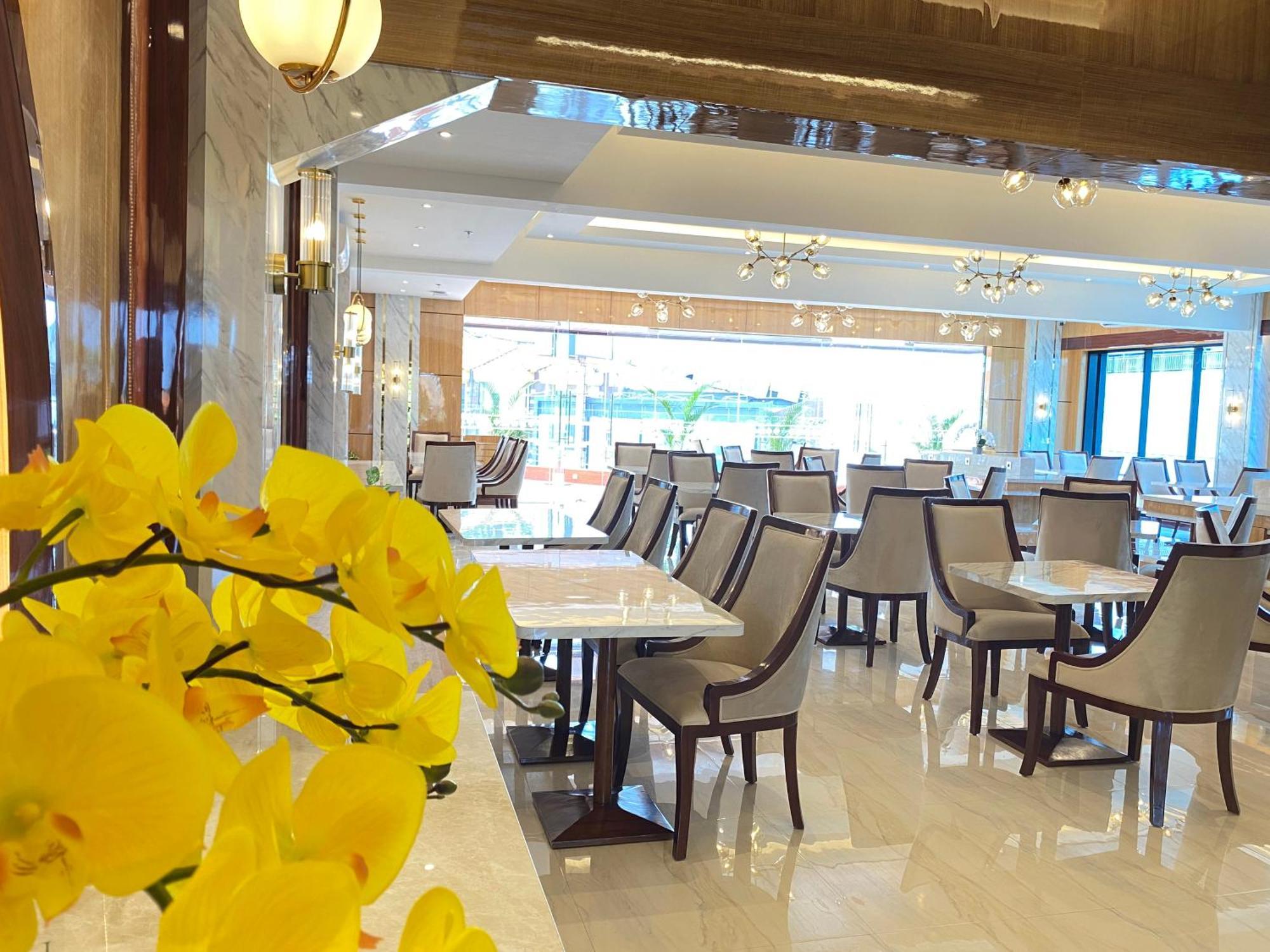 City Of Aventus Hotel - Denpasar Екстериор снимка