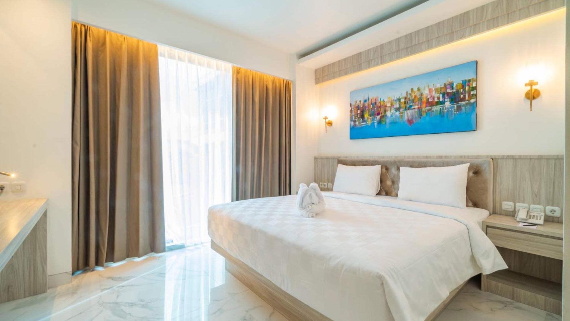 City Of Aventus Hotel - Denpasar Стая снимка